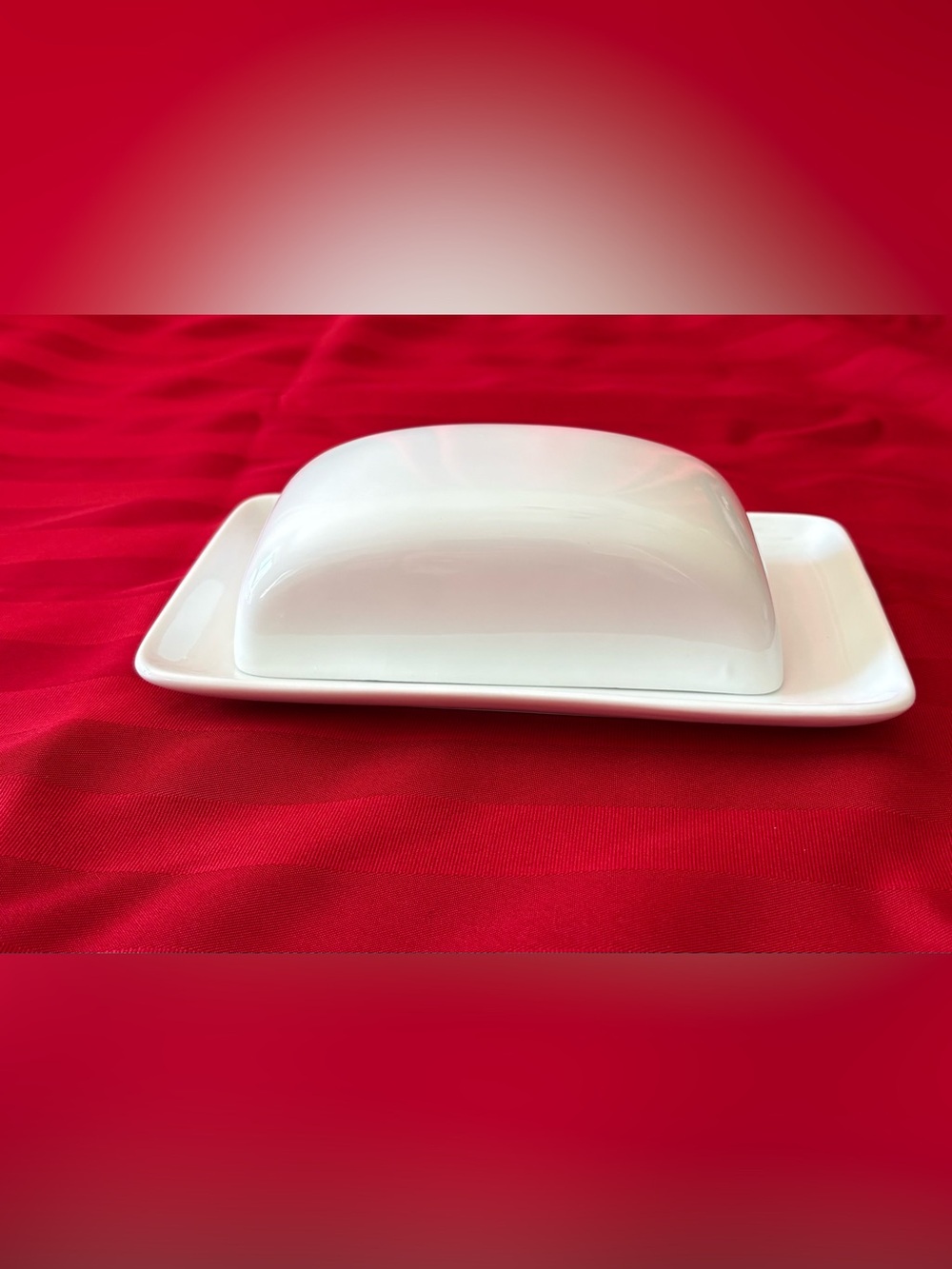 Hometrends, White Ceramic Butter Dish Covered Butter Keeper Serving Tray